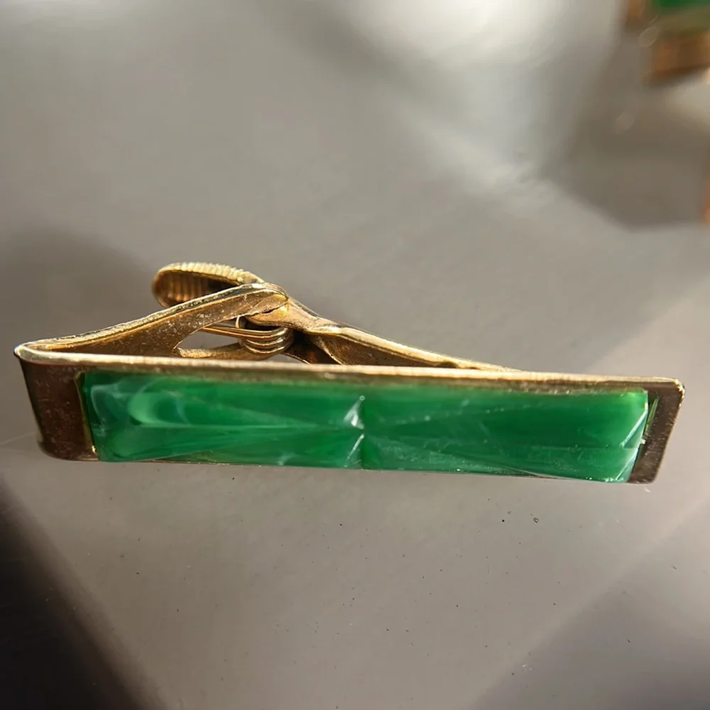 Vintage Jade Glass Toggle Cuff Links & Tie Bar